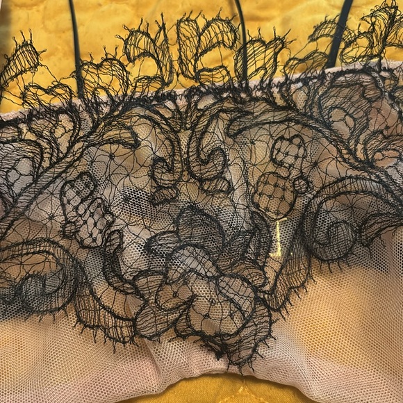 NWOT Victoria’s Secret Sheer Bralette - Picture 2 of 6